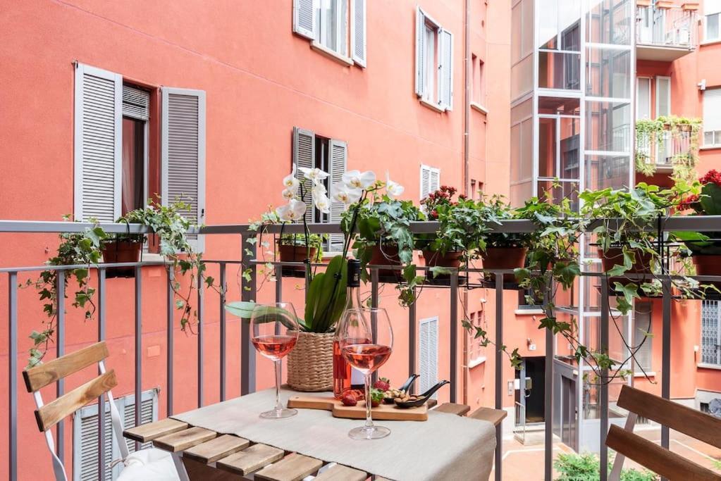 New Jungle & Charming Flat - Zona De Angeli Apartment Milan Exterior photo