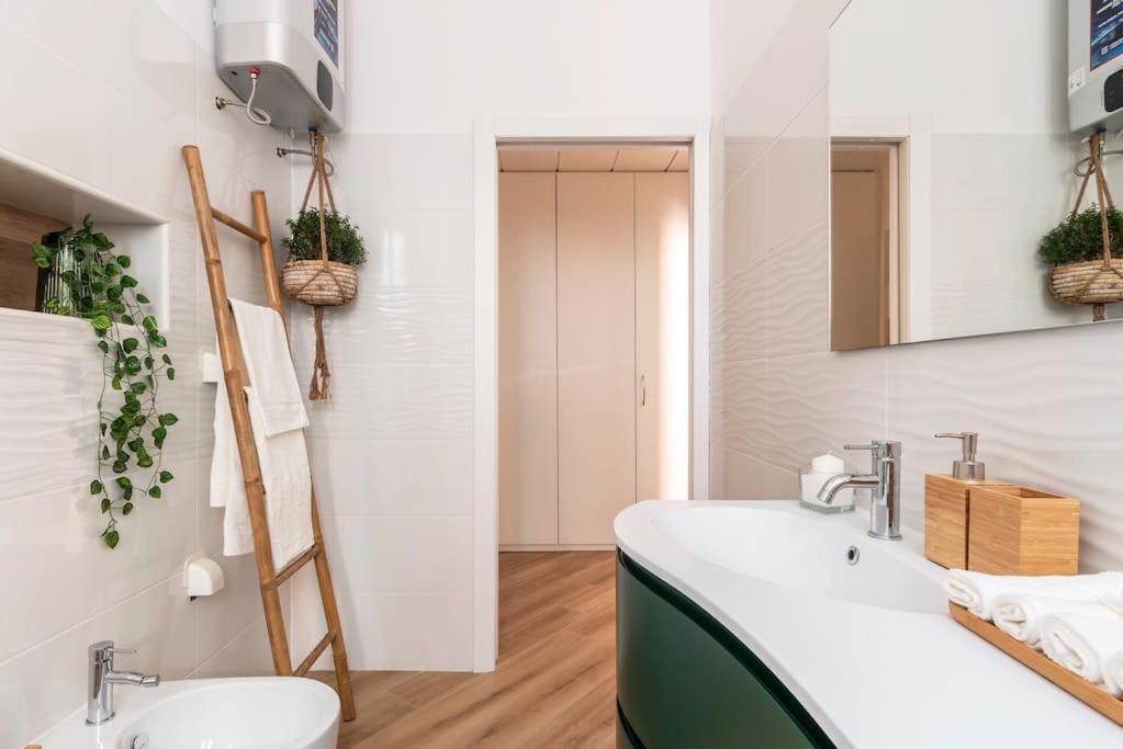 New Jungle & Charming Flat - Zona De Angeli Apartment Milan Exterior photo